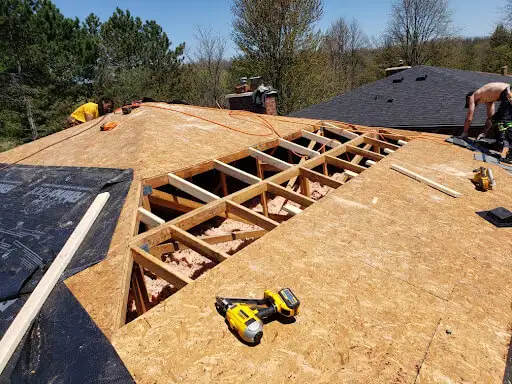 roof repairing 2